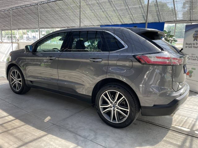 2022 Ford Edge Titanium