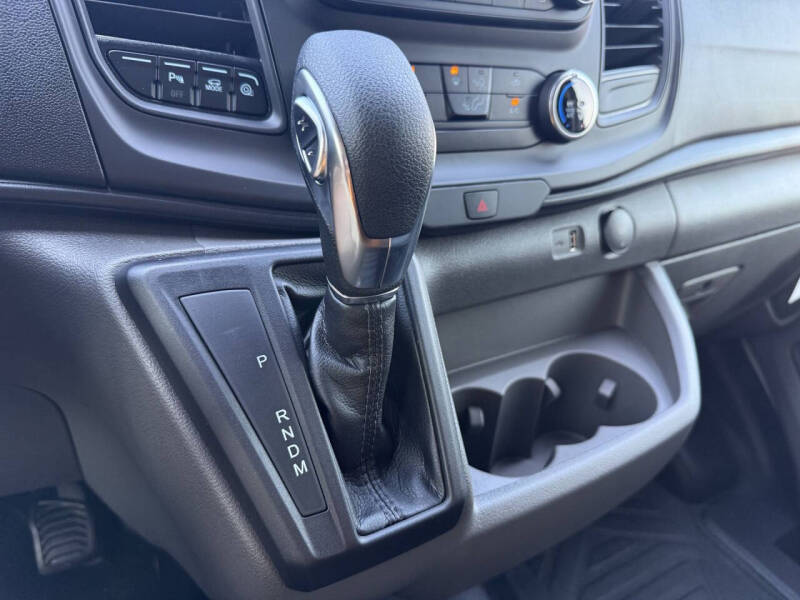 2025 Ford Transit