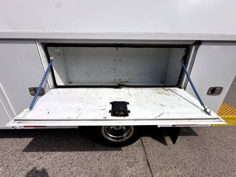 2012 Ford E-Series E-350 SD