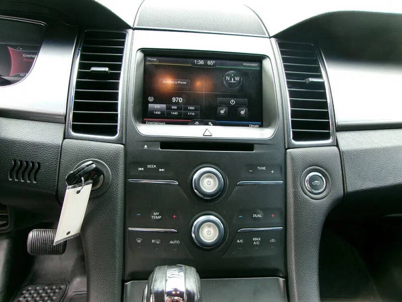 2014 Ford Taurus SEL