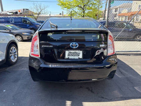 2014 Toyota Prius Two