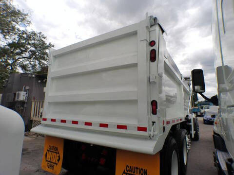 2015 Freightliner 108 SD