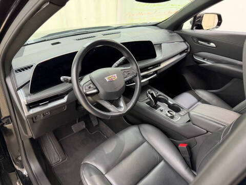 2025 Cadillac XT4 Premium Luxury