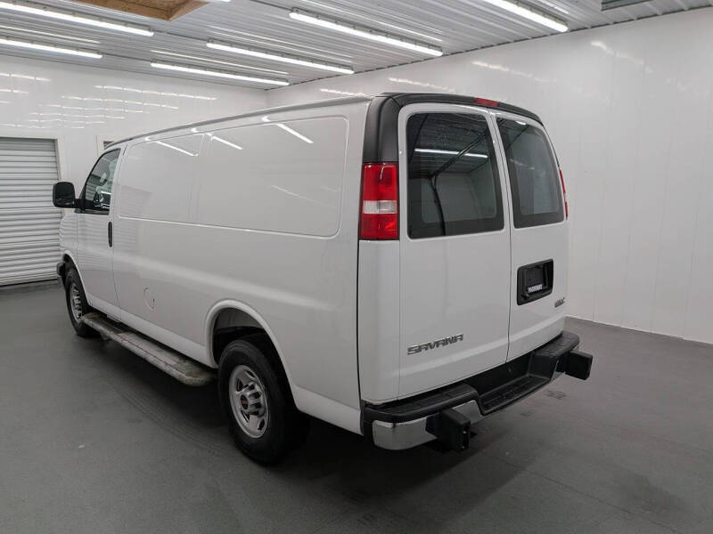 2025 GMC Savana 2500