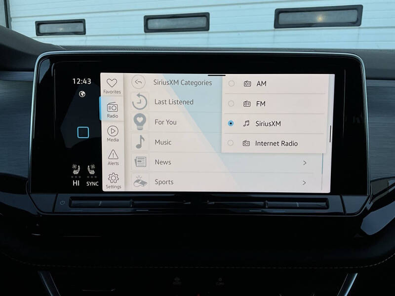 2025 Volkswagen Atlas Cross Sport SE 4Motion
