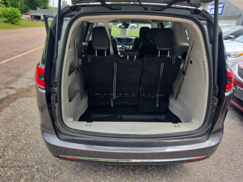 2022 Chrysler Pacifica Touring L