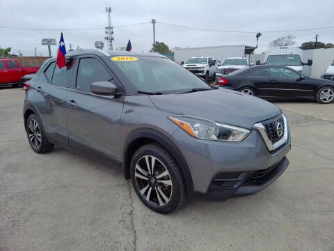 2019 Nissan Kicks S