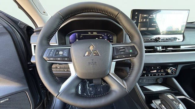 2026 Mitsubishi Outlander PHEV SE