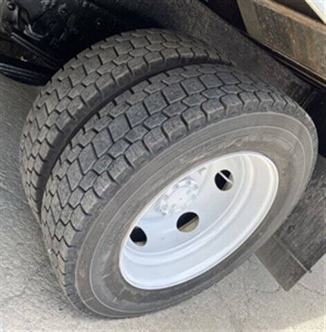 2019 Isuzu NPR HD