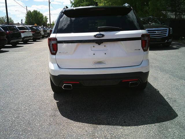 2017 Ford Explorer Sport