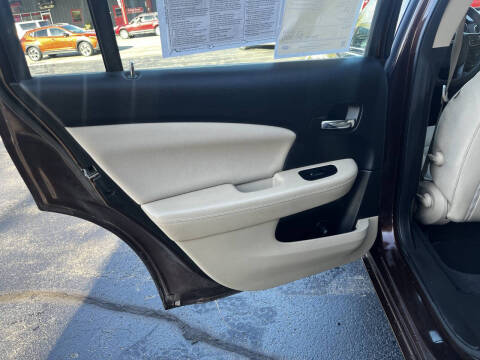 2013 Chrysler 200 LX