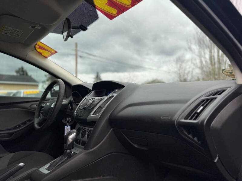2012 Ford Focus SE