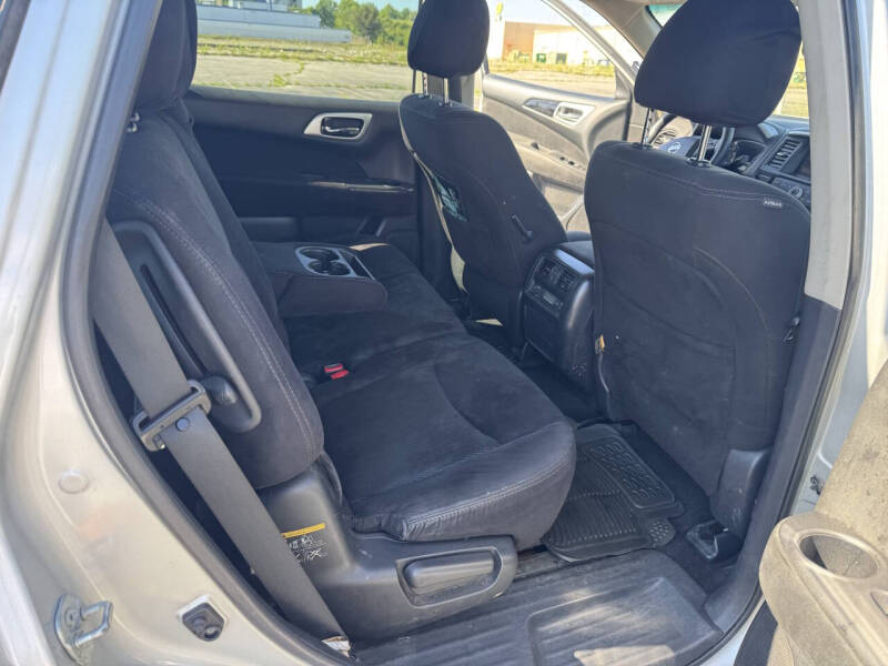 2015 Nissan Pathfinder S