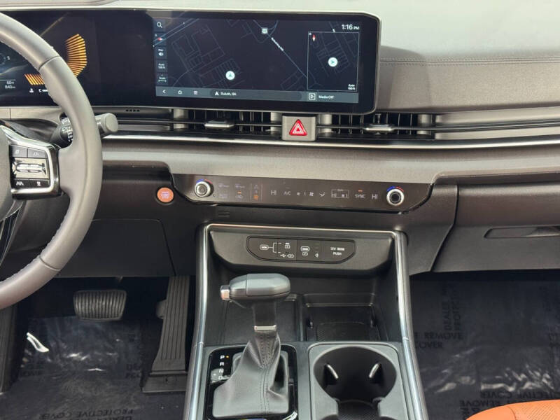 2025 Kia Carnival EX