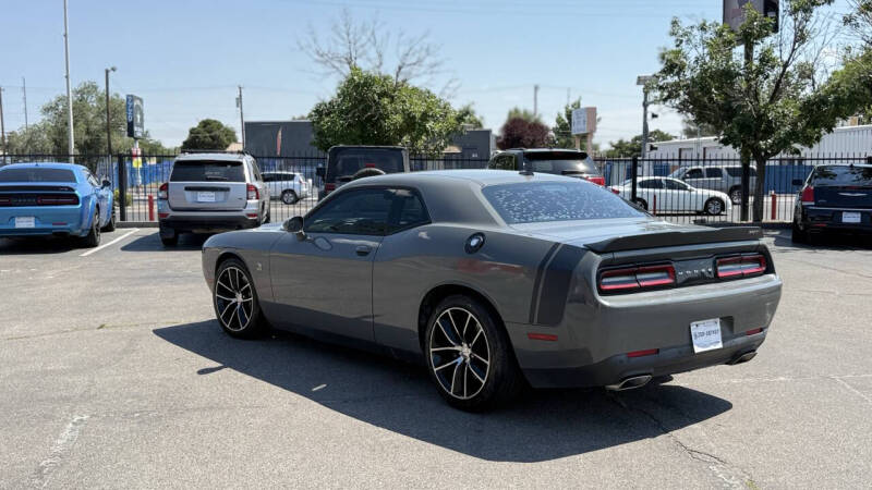 2017 Dodge Challenger R/T Scat Pack