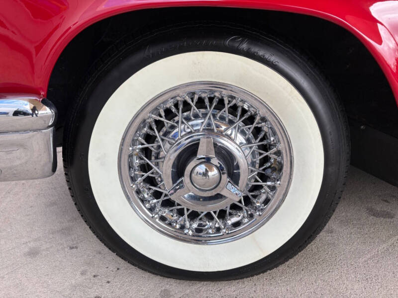 1957 Ford Thunderbird