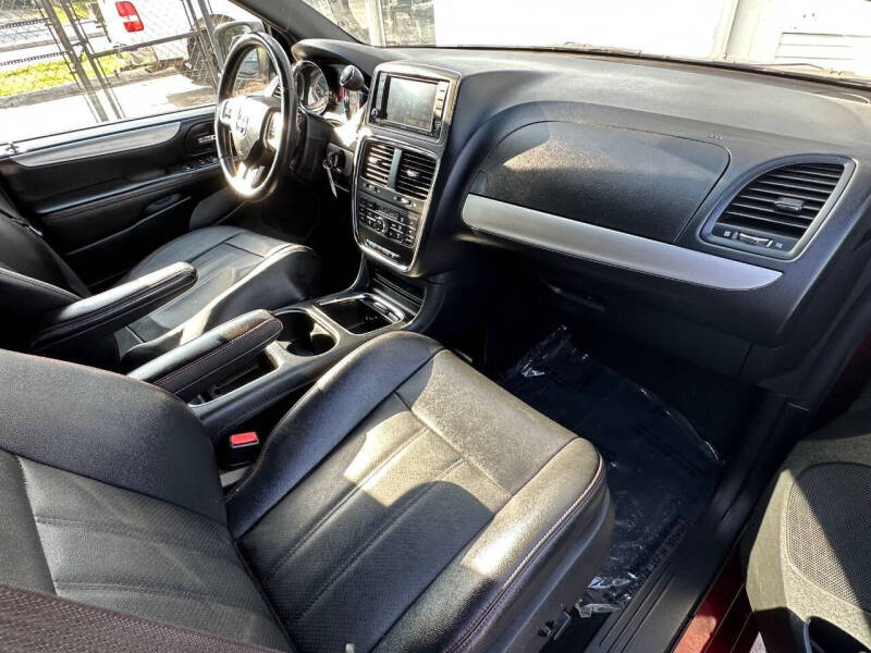 2017 Dodge Grand Caravan GT