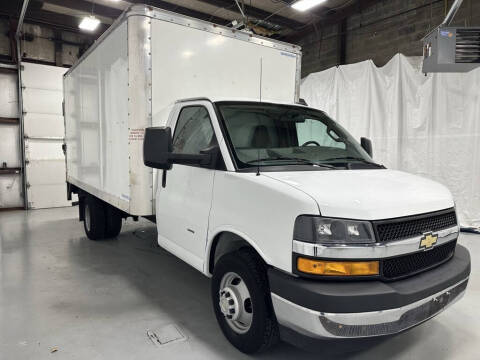 2022 Chevrolet Express 3500