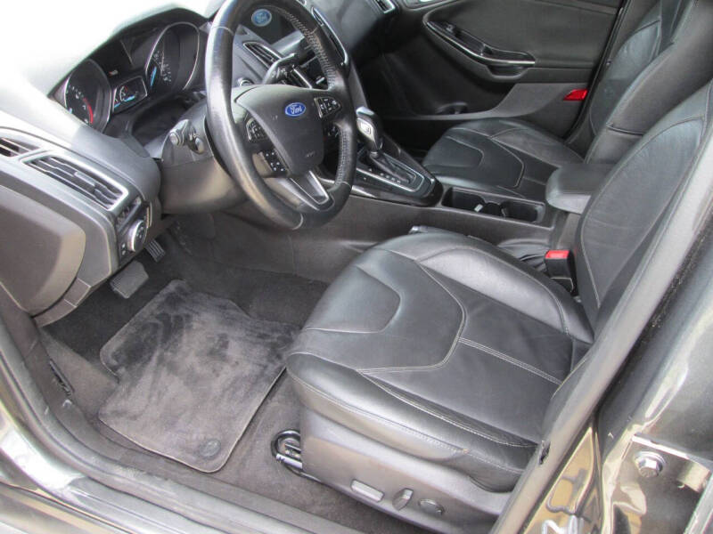 2017 Ford Focus Titanium