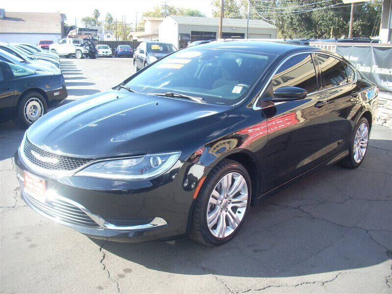 2016 Chrysler 200 Limited