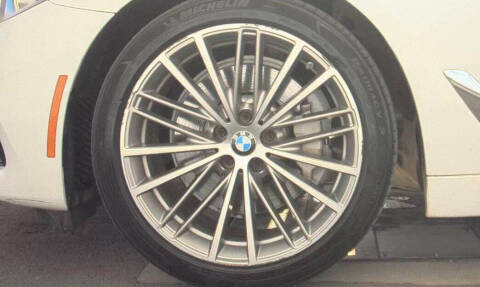 2018 BMW 5 Series 540i