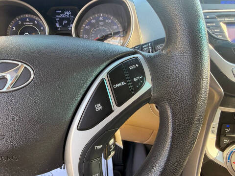 2012 Hyundai Elantra GLS