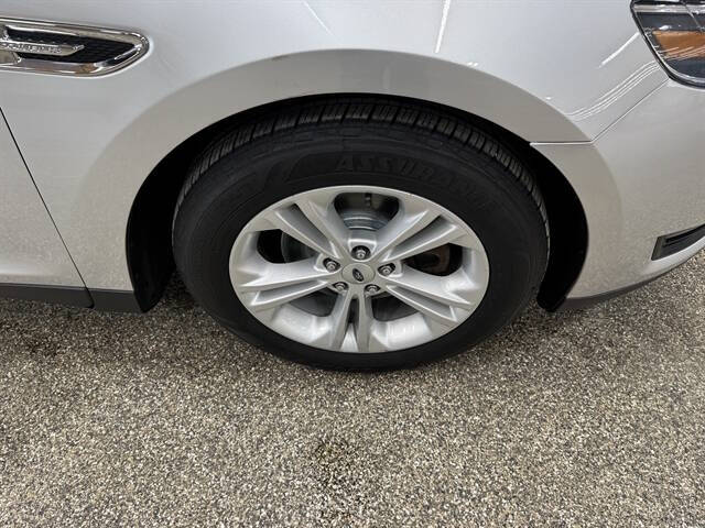 2019 Ford Taurus SEL