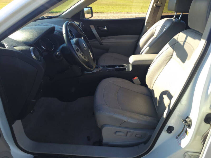 2013 Nissan Rogue SV w/SL Package