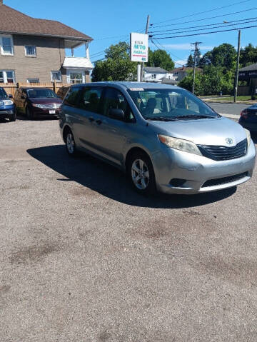 2012 Toyota Sienna Base 7-Passenger