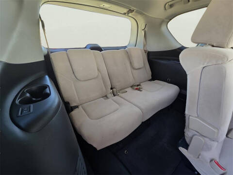 2017 Nissan Armada SV