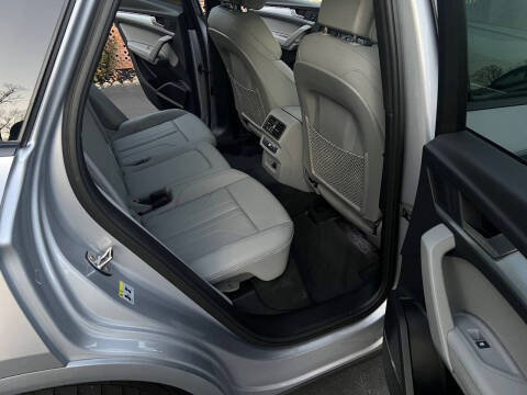 2025 Audi Q5 quattro S line Prem Plus 45 TFSI