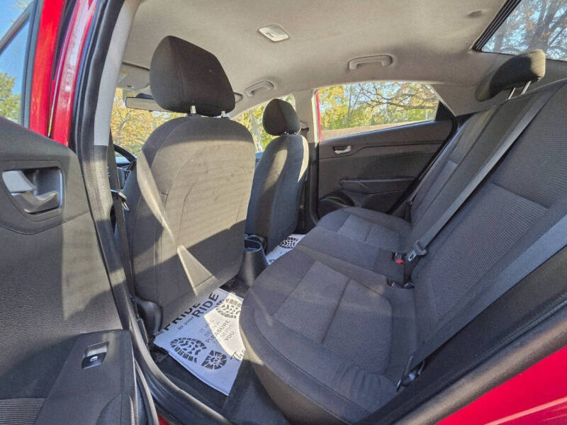 2019 Hyundai Accent SE