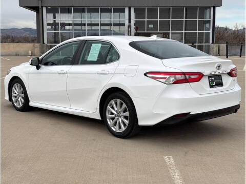 2019 Toyota Camry LE