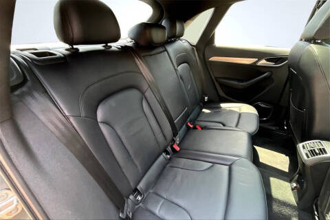 2017 Audi Q3 2.0T quattro Prestige