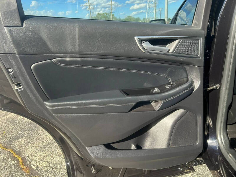 2019 Ford Edge Titanium