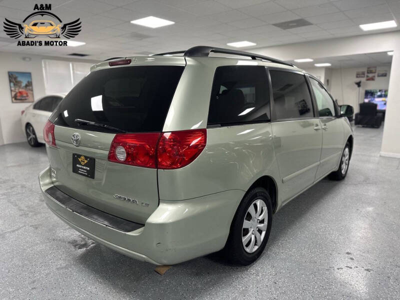 2006 Toyota Sienna LE photo 6