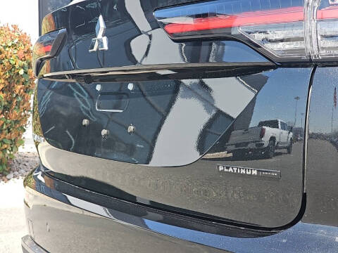 2025 Mitsubishi Outlander SEL Platinum Edition