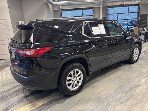 2020 Chevrolet Traverse LT Cloth