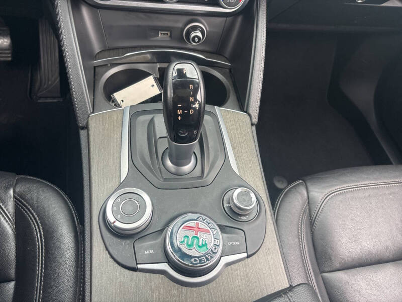 2018 Alfa Romeo Stelvio Ti