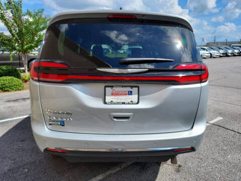 2023 Chrysler Pacifica Touring L