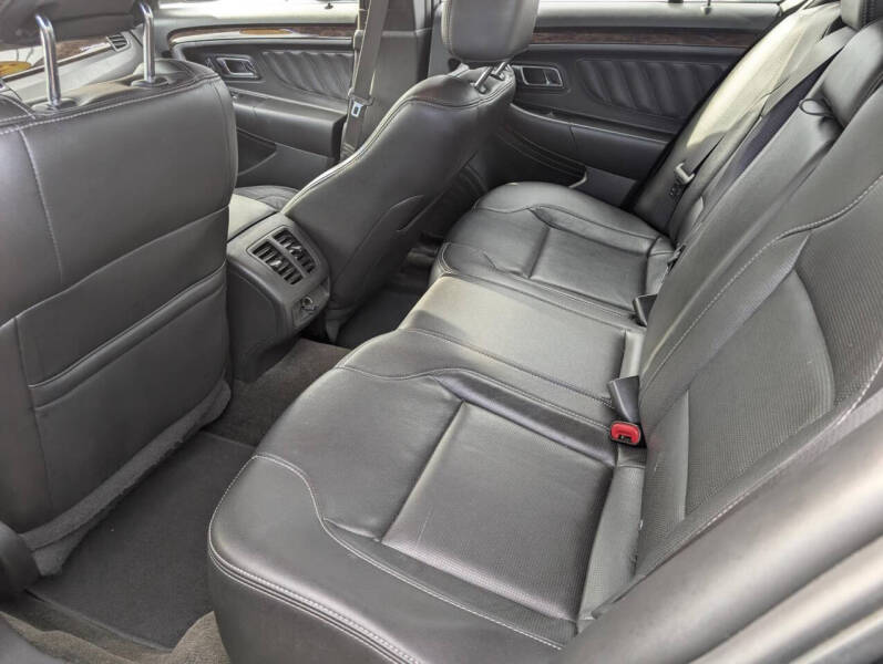 2016 Ford Taurus Limited