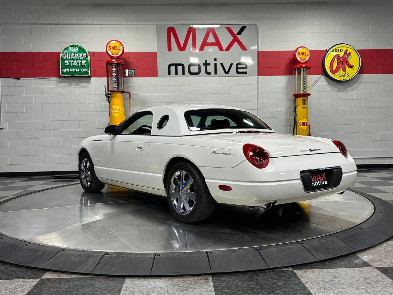 2003 Ford Thunderbird 10