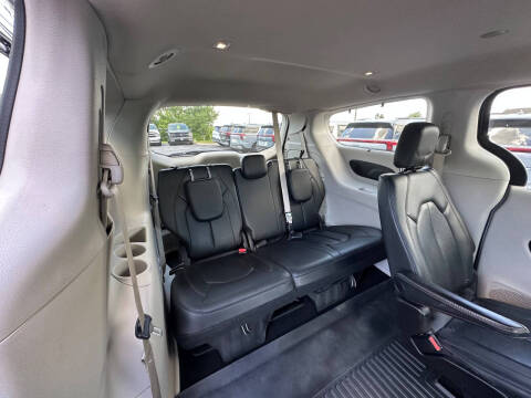 2020 Chrysler Pacifica Touring L Plus
