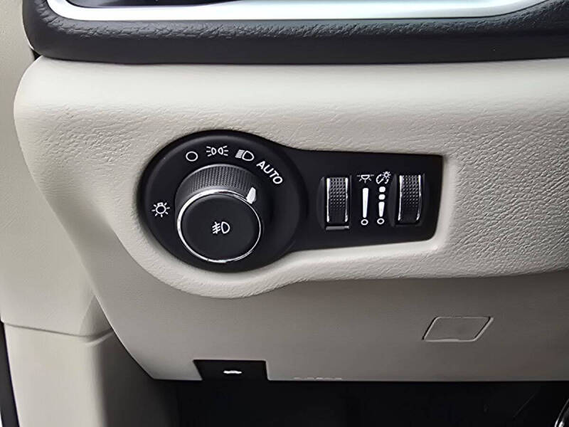 2024 Chrysler Pacifica Plug-In Hybrid