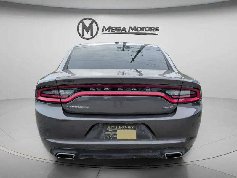 2018 Dodge Charger SXT