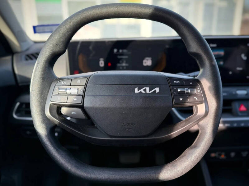 2025 Kia K4