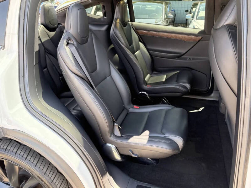 2021 Tesla Model X Long Range Plus