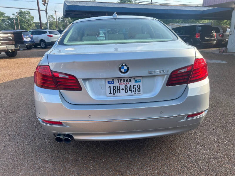 2015 BMW 5 Series 528i