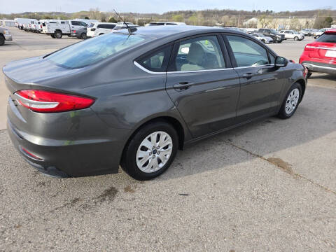 2019 Ford Fusion S