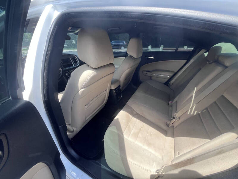 2013 Dodge Charger SE